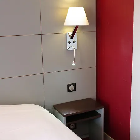 Kyriad Direct Nord 호텔 리모주