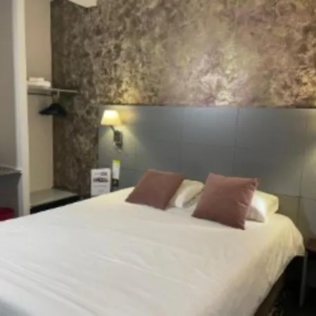 Kyriad Direct Nord Hotel