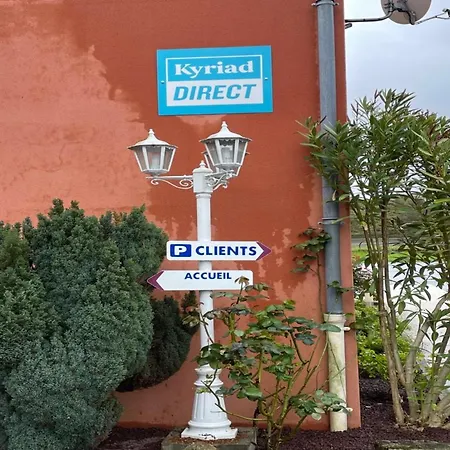 ホテル Kyriad Direct Nord 2*